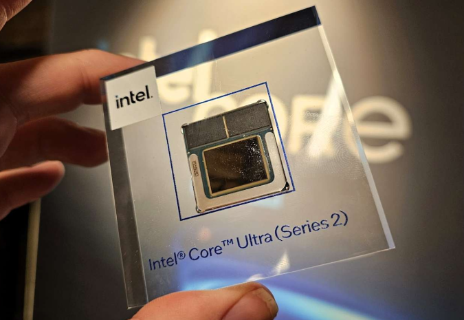 Laptop Processors Compared: Intel Core Ultra vs AMD Ryzen AI